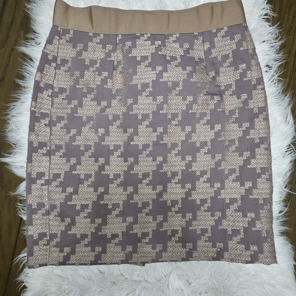 LOFT Tan and Cream Geometric Pencil Skirt